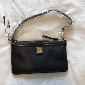 Dooney & Bourke clutch